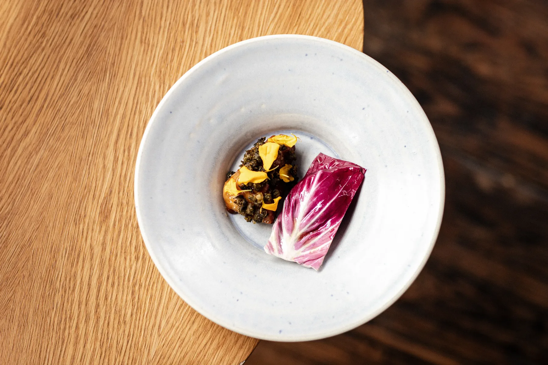 Plat de saison au radicchio chez De Matroos en het Meisje à Katendrecht