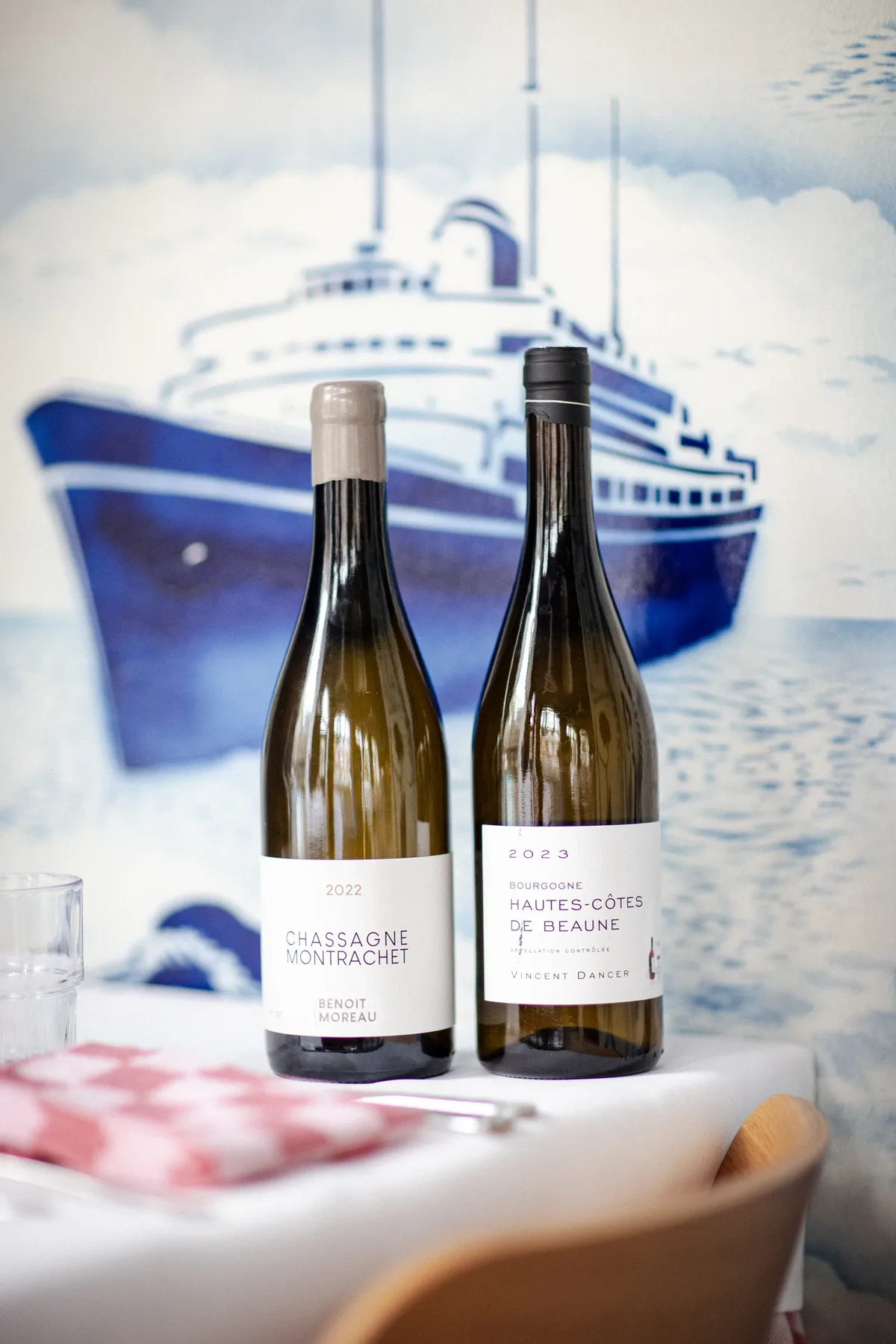 Verre de vin nature blanc chez De Matroos en het Meisje à Katendrecht